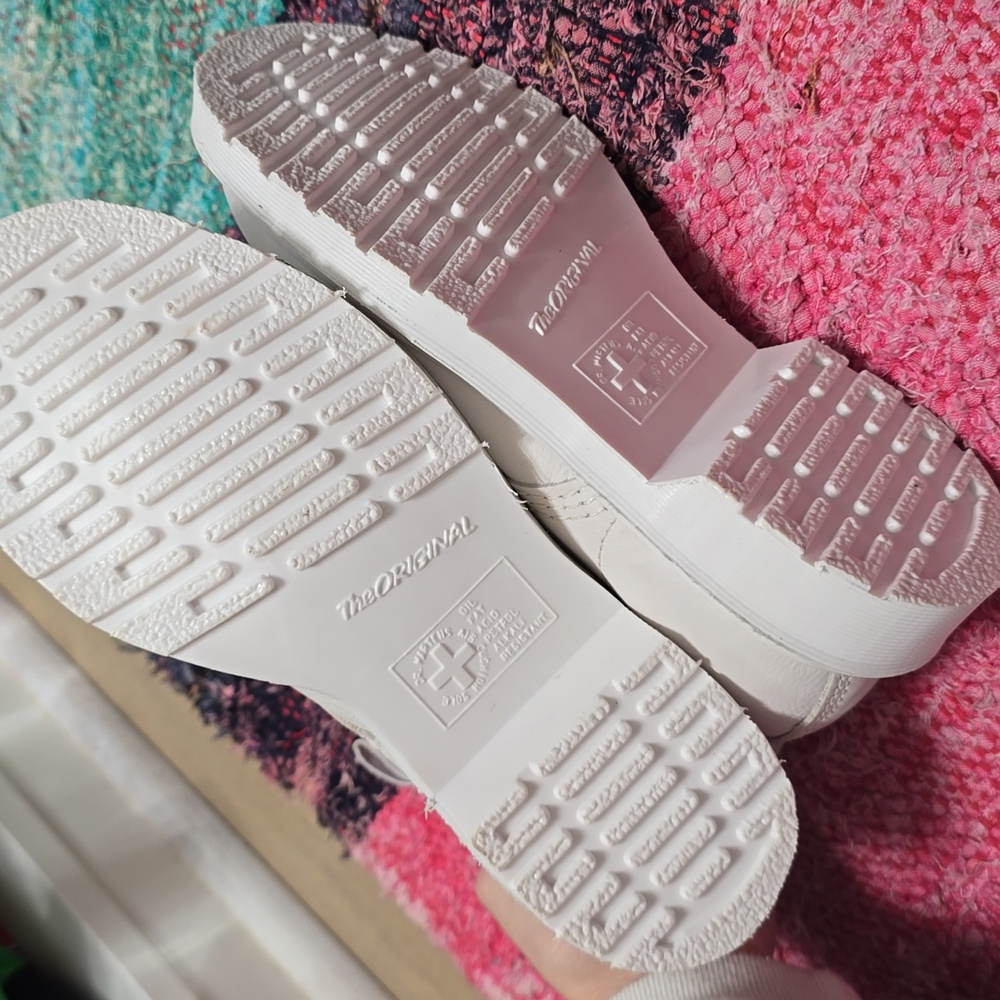 Dr Martens boots white NEW - Picture 7 of 7